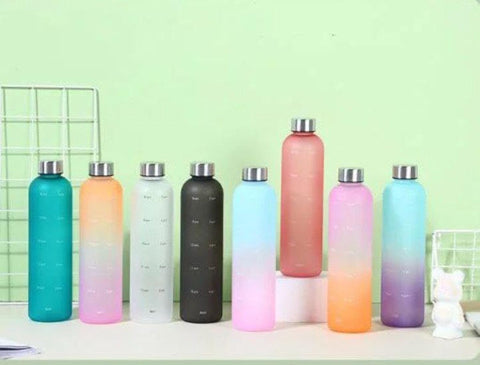 1L Multicolor Plastic Drinking Water Bottle with Stales Lid, with Times to Drink All Day Markers, Leak Proof, Used for Office, Gym, Outdoor Sports