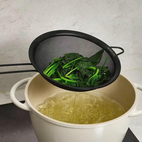 Multi-Use Herb Strainer – Handy Filter for Preparing Hot Drinks and Straining Them Accurately and Easily AR