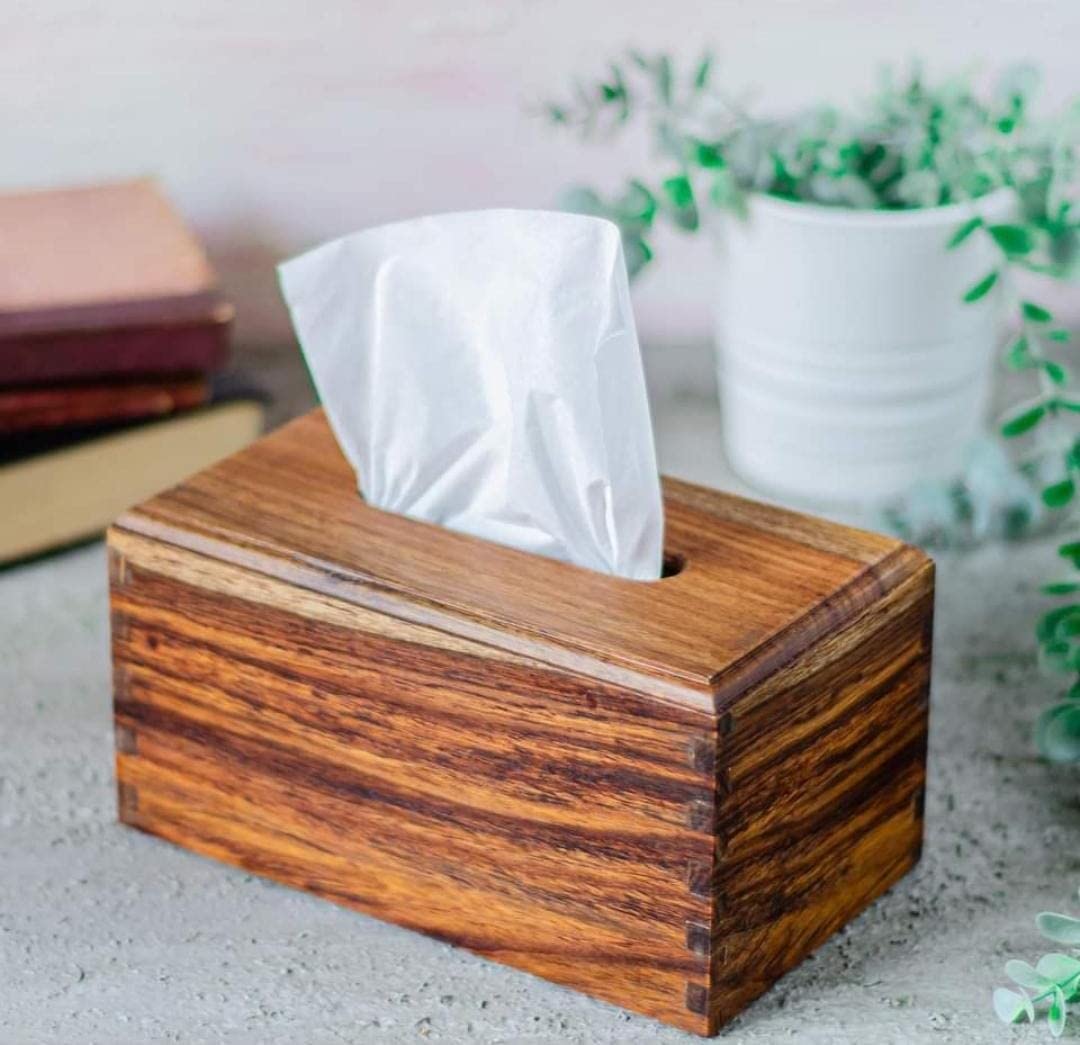 Hayah Wood - Wooden tissue box - علبة خشب للمناديل