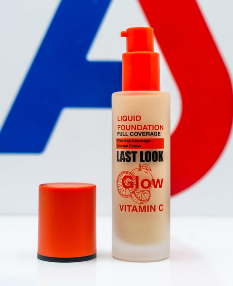 Last Look Glow Liquid Foundation, Full Coverage, Vitamin C, Flawless Coverage, Natural Finish, Shade No. 03