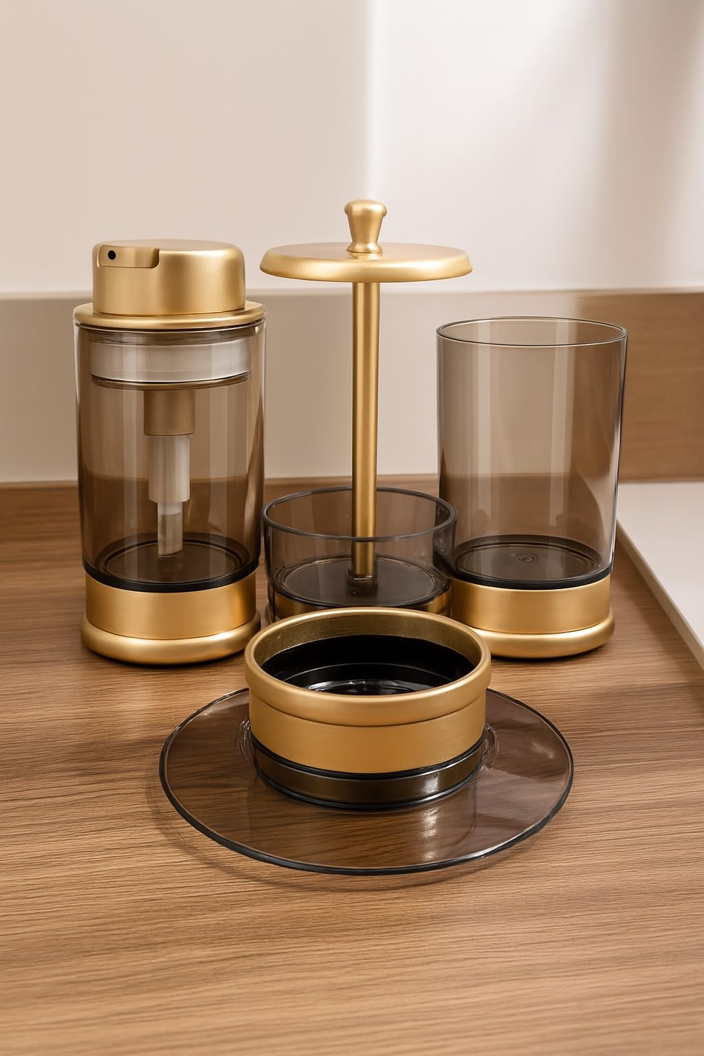 Home Care AD-99-B Gold Acrylic Bathroom Set, 4 Pieces, Plastic, Home Use