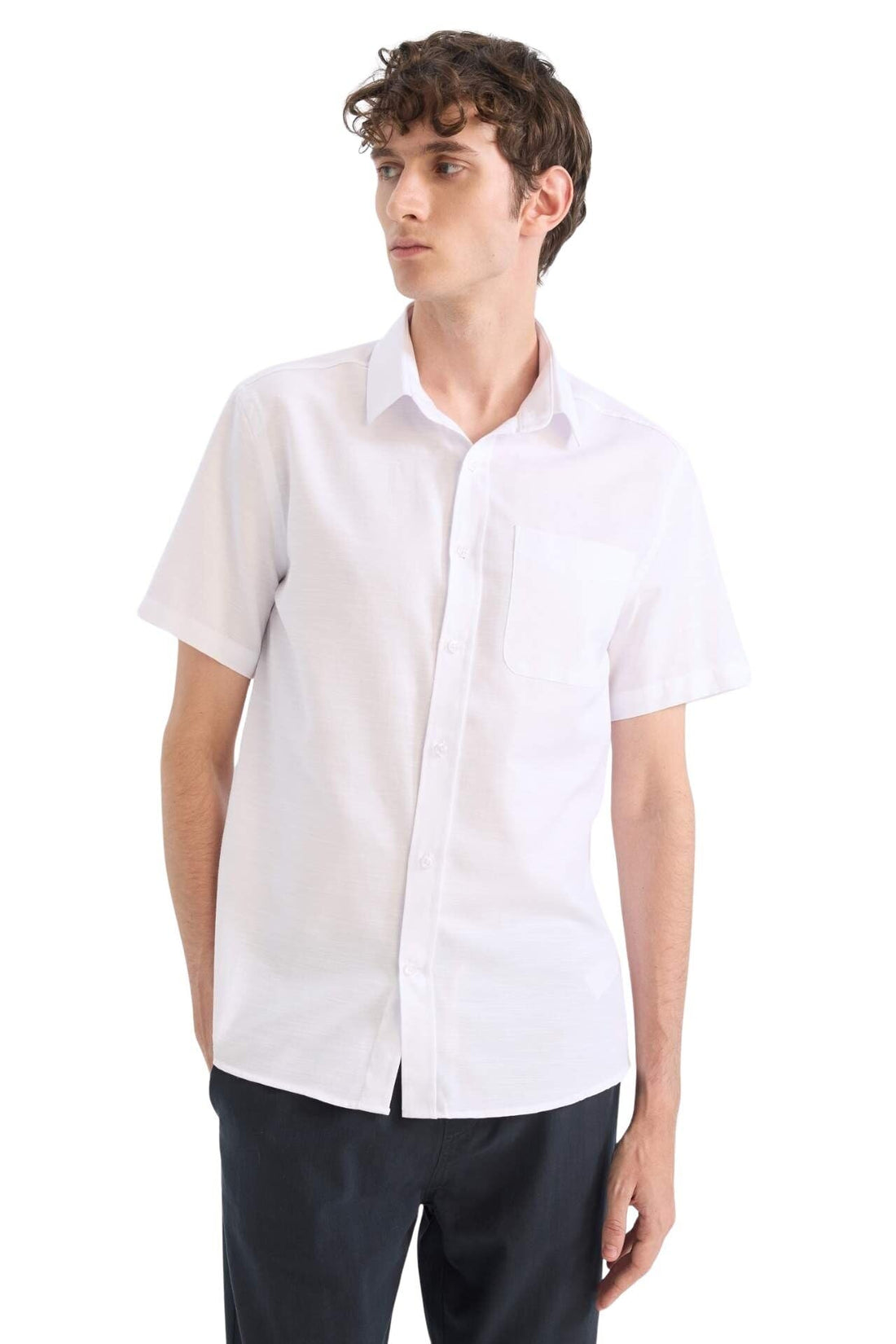 DeFacto Mens Casual Modern Fit Polo Neck Short Sleeve Woven Top Short Sleeve Shirt Short (pack of 1)