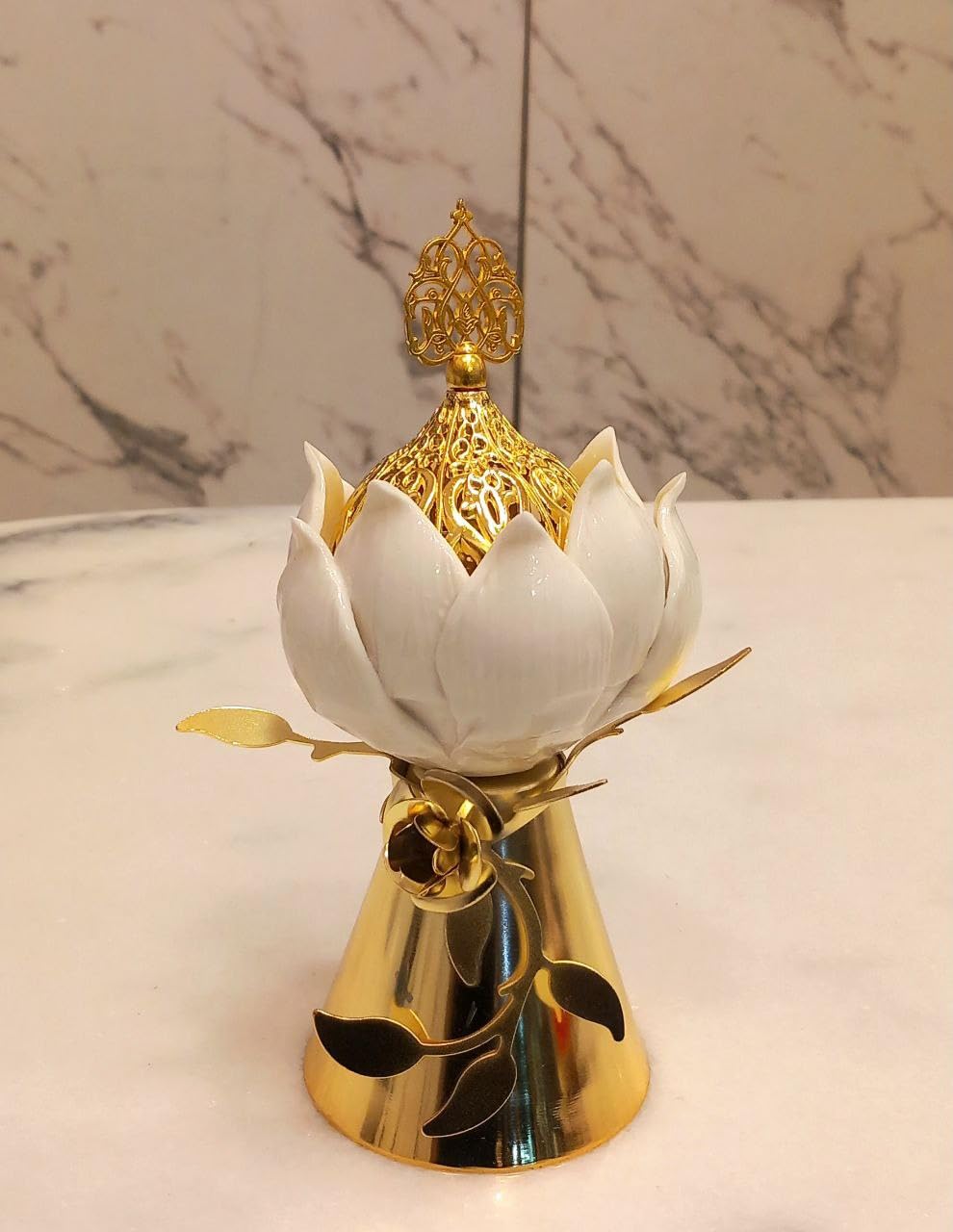 Incense Burner Decor Flower Shape incense Burner For Home, Living Room, Office, Ramadan, Mothers Day From FLAMINGO - مبخرة شكل ورده