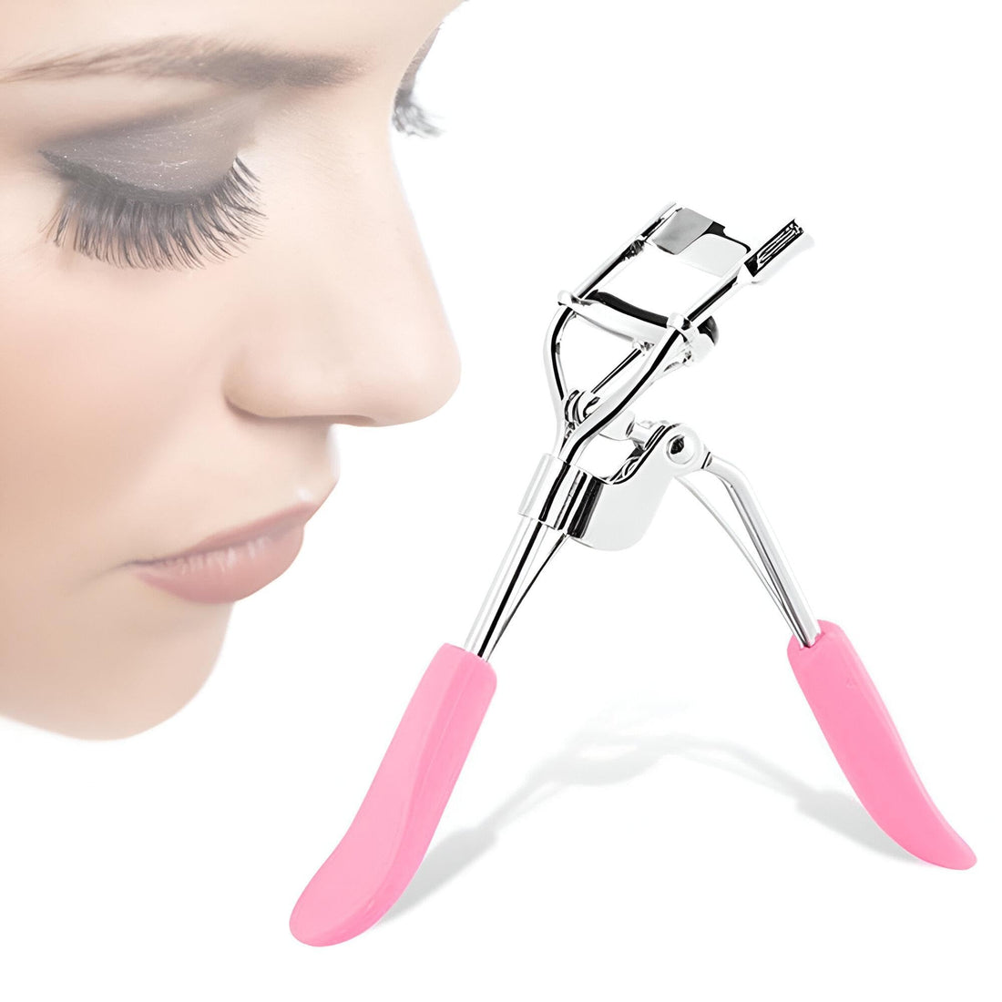 Eyelash Curler - Unleash the potential of your natural beauty with this essential device that ensures your lashes are curled to perfection, creating a dramatic and dramatic eye effect.
