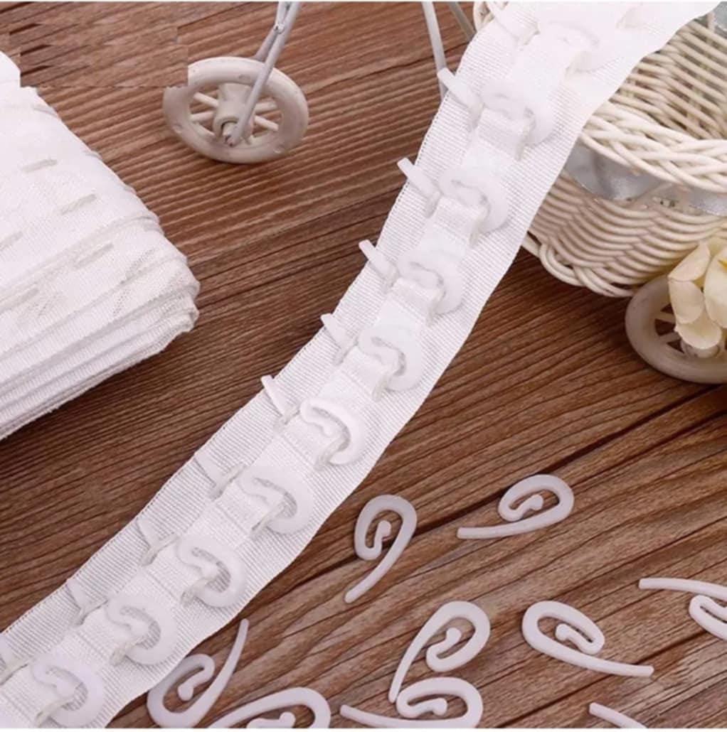 100 Pieces Curtain Hooks G Shaped Reinforced Plastic Curtain Hooks for Door Curtain Window Shower White