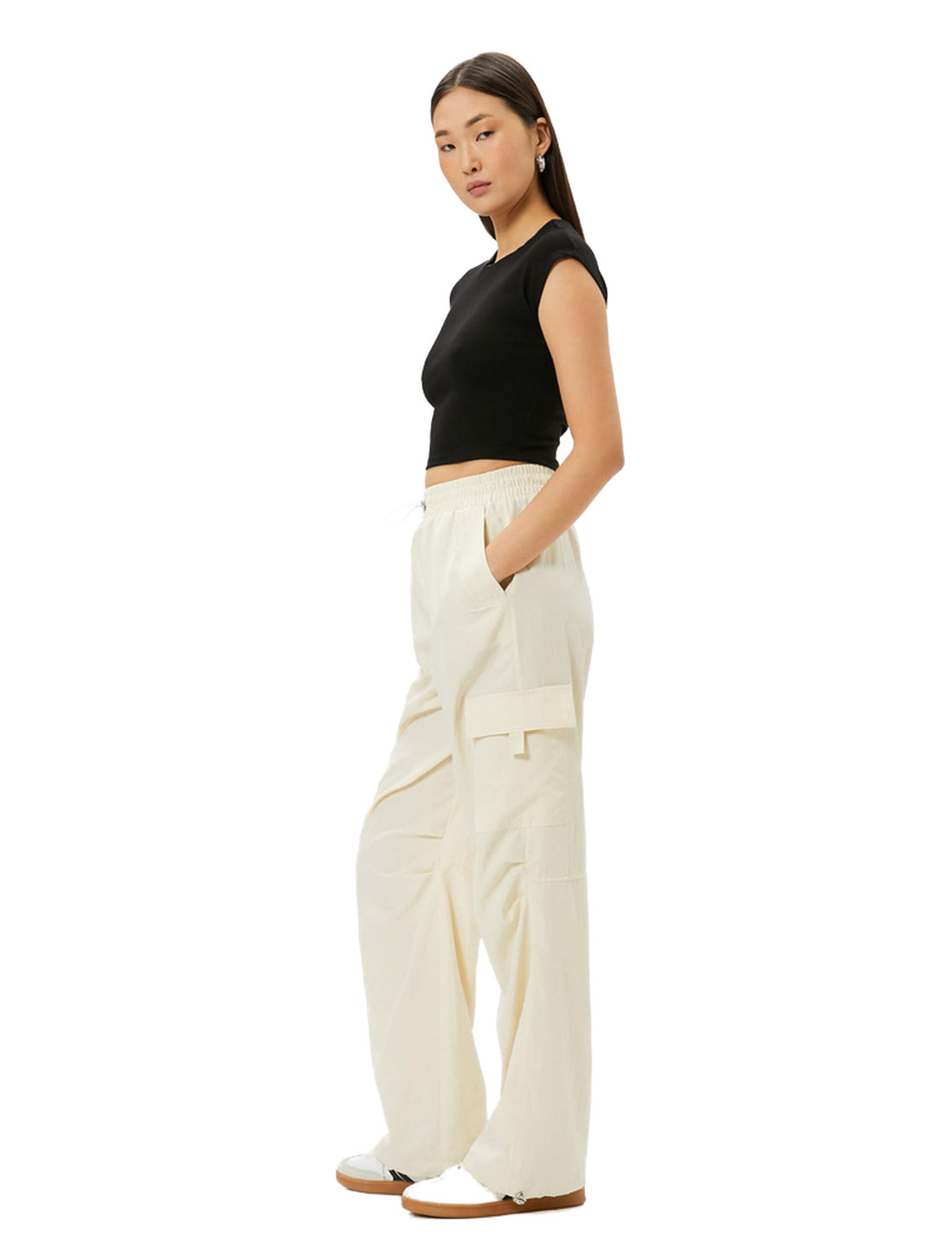 KOTON Womens Elastic Wait Cargo Pocket Detail Parachute Pants Pants (pack of 1)