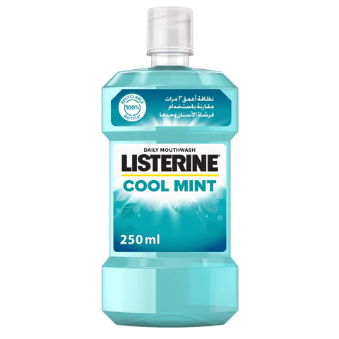 Listerine Cool Mint Mouthwash 250 ml - Powerful Plaque Prevention and Long-Lasting Fresh Breath for a Clean, Healthy Mouth and Confident Smile