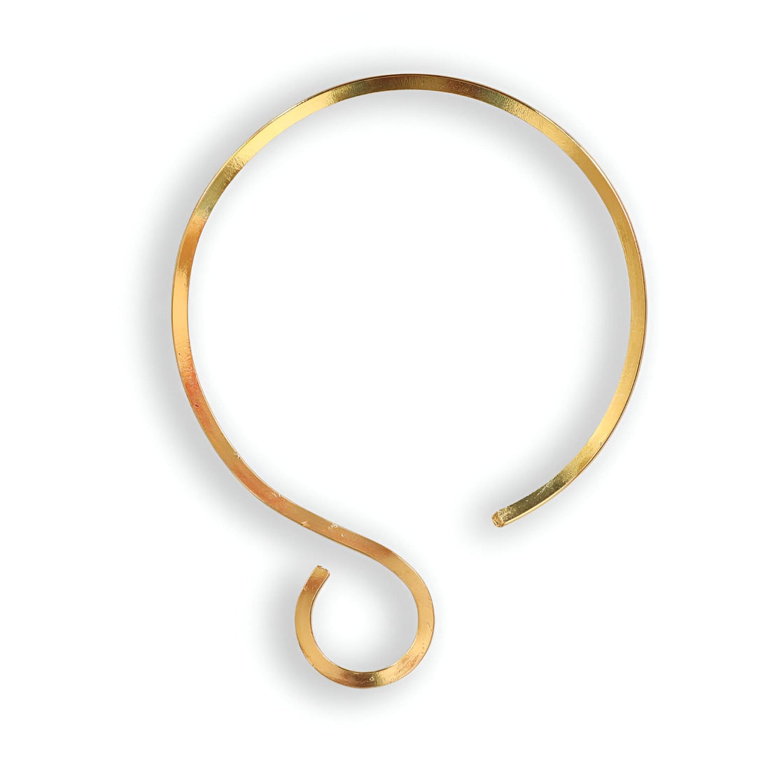 Chic Pendant - Stunning Women's Charm Pendant, Crafted for Modern Fashion Enthusiasts Seeking Unique Accessories That Radiate Grace and Charm.