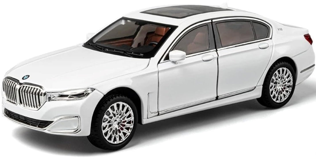TOYS LAND 1:24 Scale Diecast Metal Toy Car, Pull Back Luxury Model Vehicle with Openable Doors, Sound and Light Simulation, Zinc Alloy Collectible Car, Ideal Gift for Adults Kids Boys Girls (White)