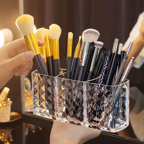Generic Crystal Clear Makeup Brush Organizer, 3-Compartment Acrylic Storage Holder, Diamond Pattern Design .sa
