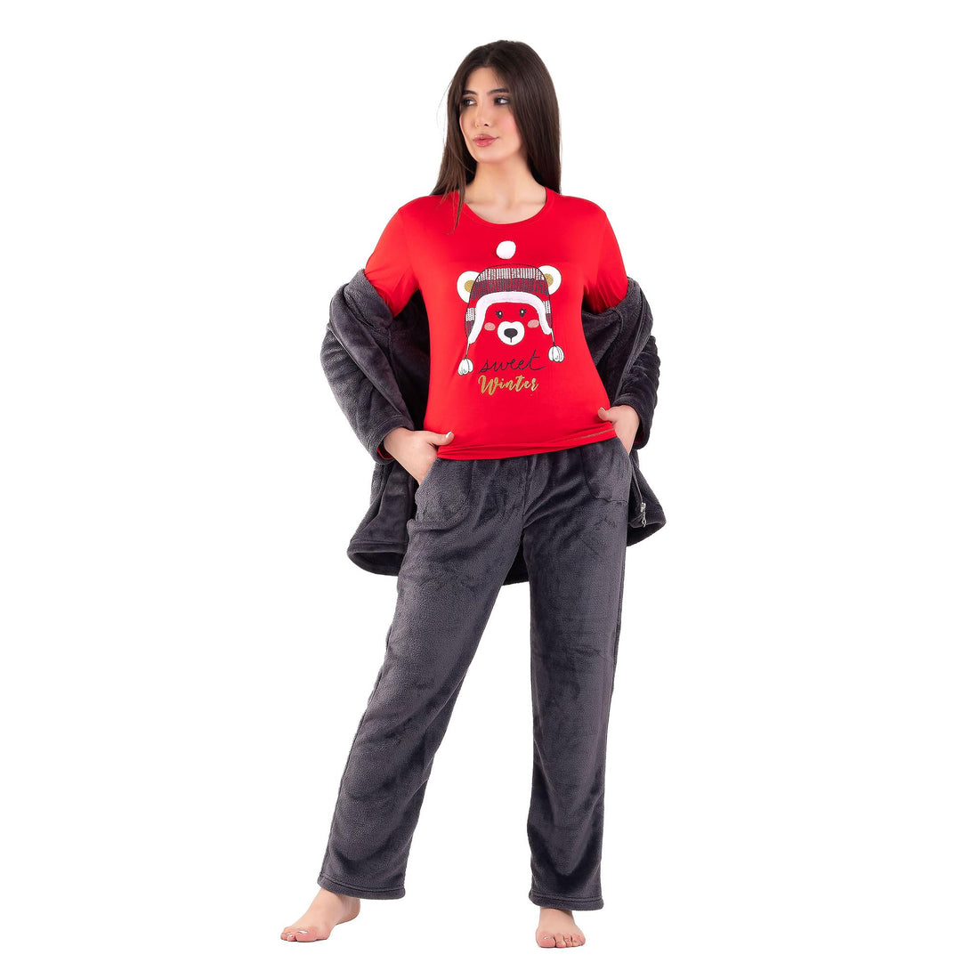 3-piece winter pajamas that offer elegance, luxury, and beauty, in addition to the warmth you are looking for during the winter.
