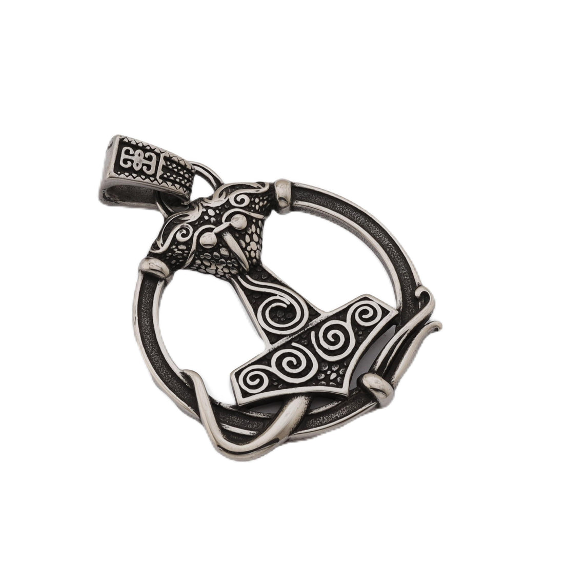 S272 - Axe Pendant