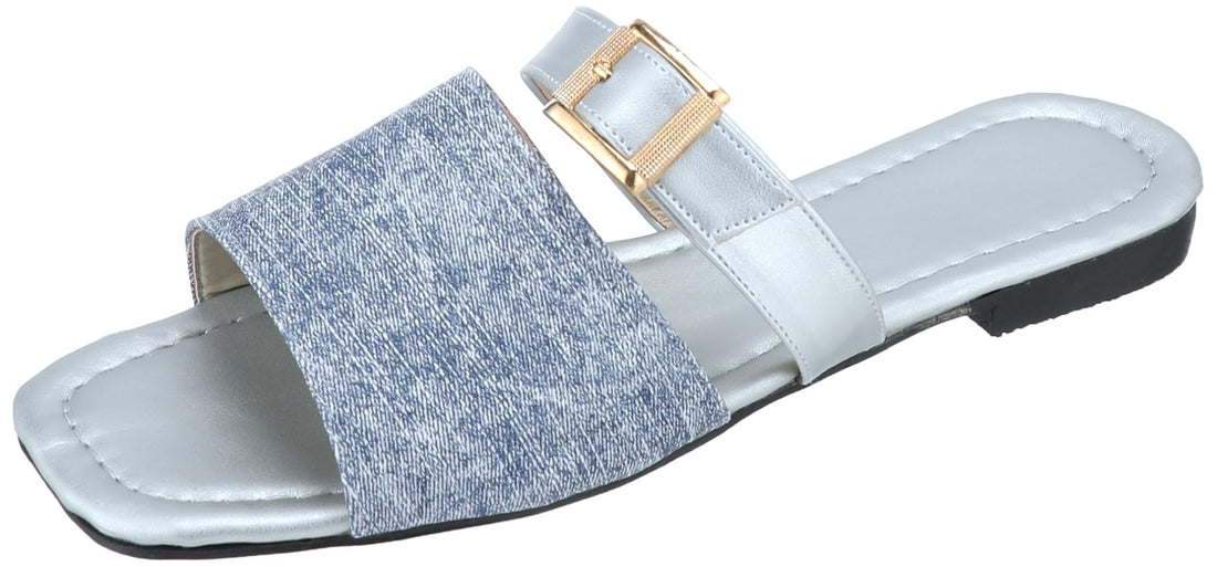 womens model 752 Flat Sandal