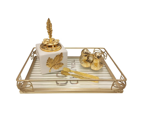 Decorative Incense Set - Sophisticated 4-Piece Design with Elegant Dish, Stylish Incense Burner, Bých Mask, and Practical Holder for a Refined Touch