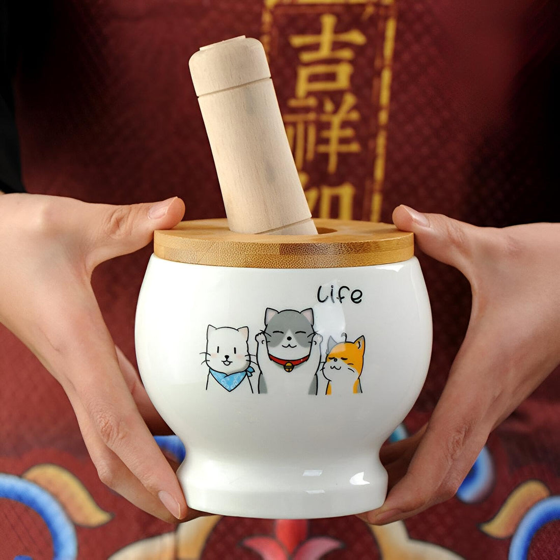 Mortar and Pestle - Complete Set for Crushing Garlic, Pepper and Spices in a Stylish Ceramic Bowl