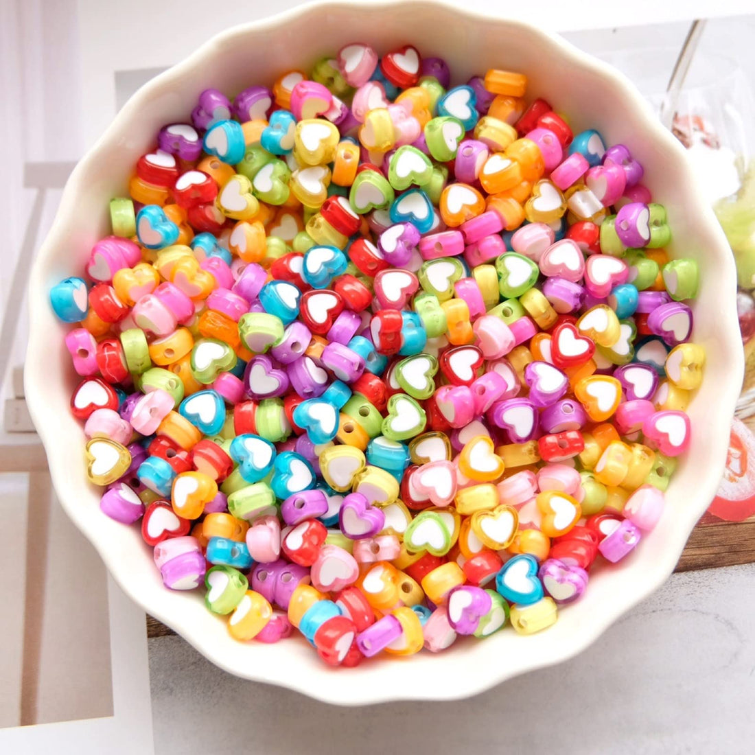 Yunmoxiao 200 Pieces Colorful Heart Shape Acrylic Beads Heart Pony Beads Plastic Loose Beads DIY Jewelry Making Necklace Bracelet Crafting Supplies for Christmas Valentine's Jewelry Making