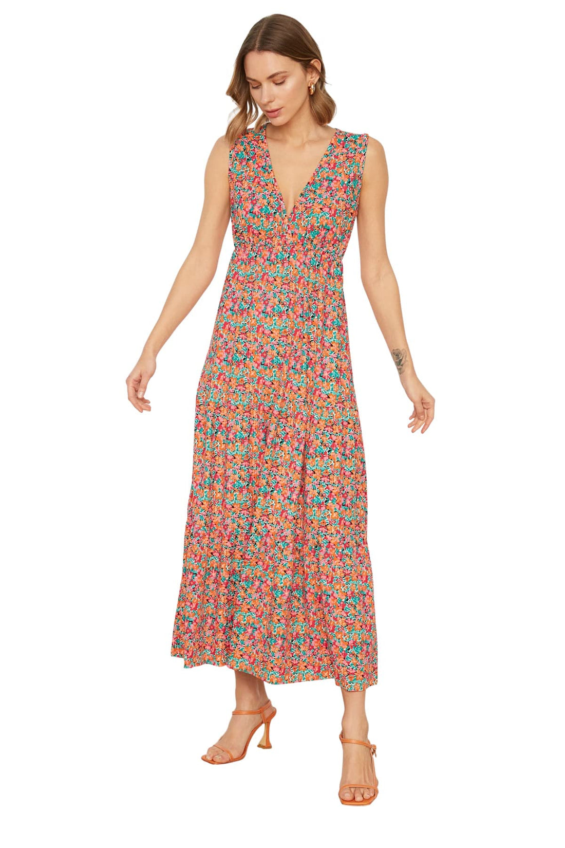 Trendyol Women Floral Patterned V-Neck Sleeveless A-Line Maxi Knitted Dress TWOSS22EL1588 Dress (pack of 1)