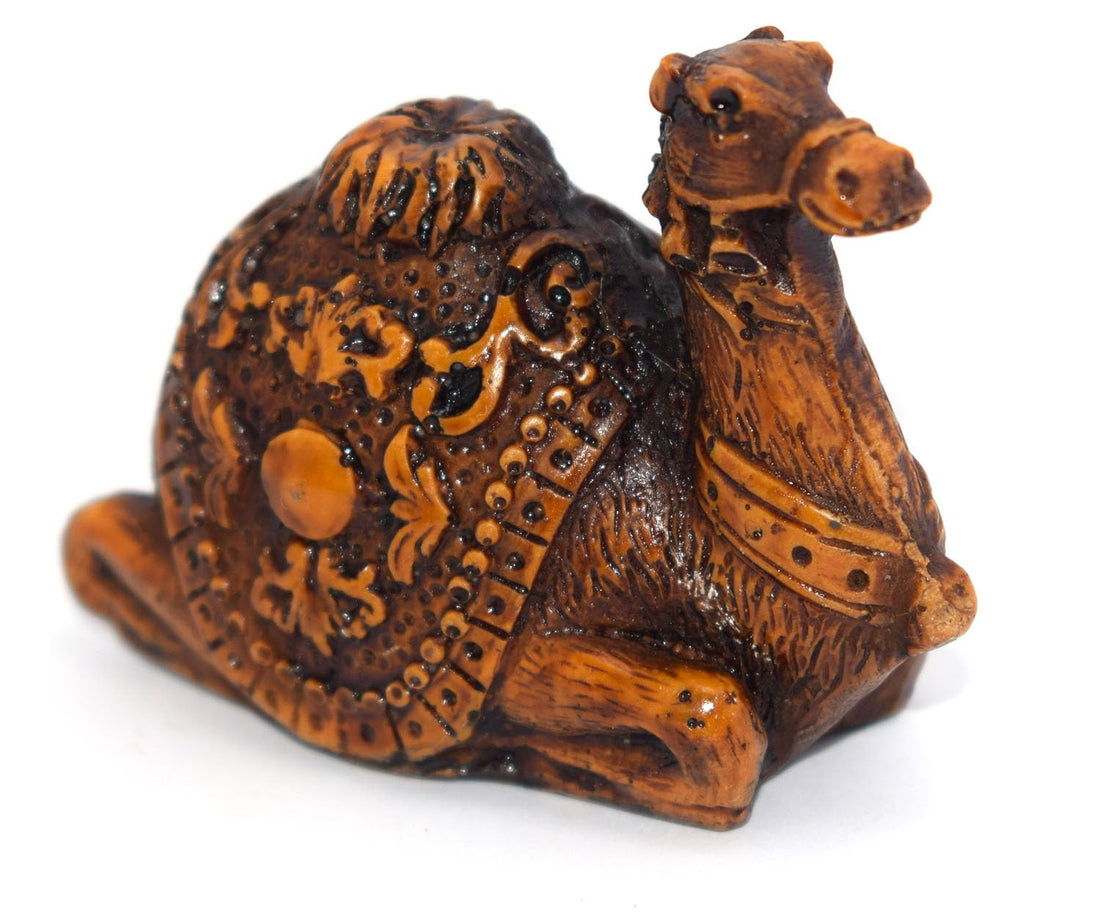 immatgar Decorative Egyptian souvenirs gift handmade Home decor collectibles Sculptures animals (Setting Camel - Burnt Red - 7 CM Long)