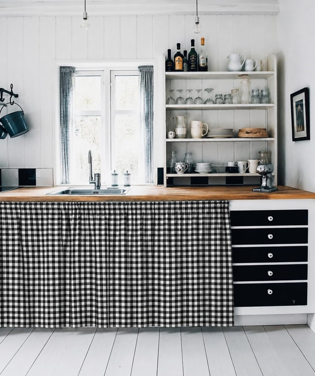 Kitchen Sink Curtain (Black)