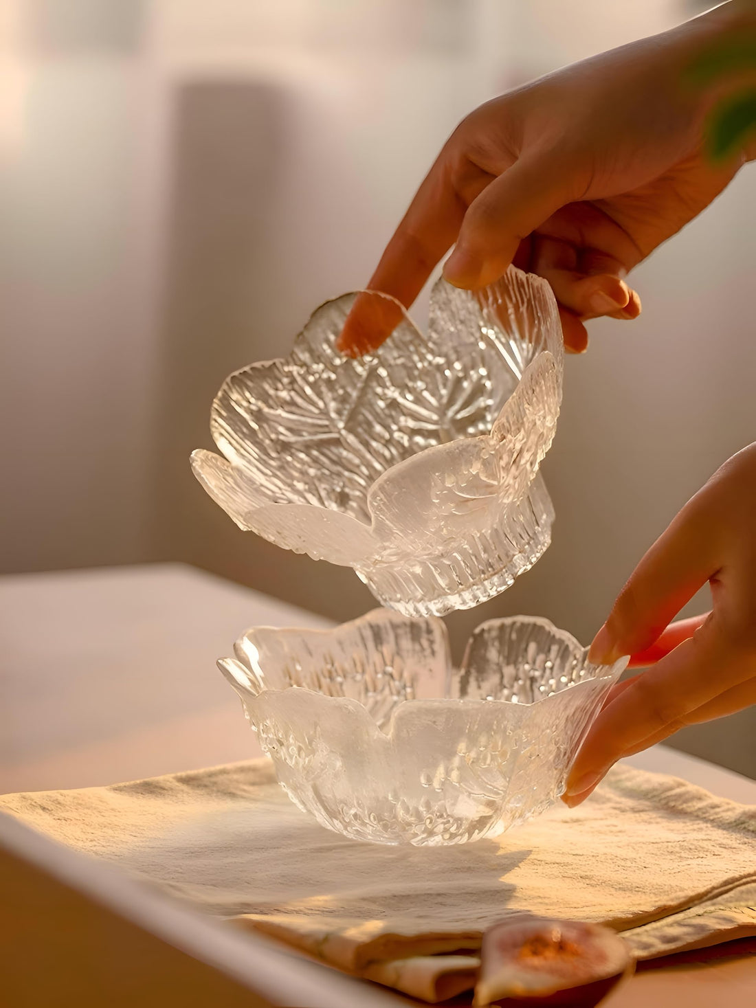 Imported fruit bowl is perfect for organizing your kitchen countertop allowing you to serve guests with confidence while maintaining a clean and organized look in your modern kitchen space