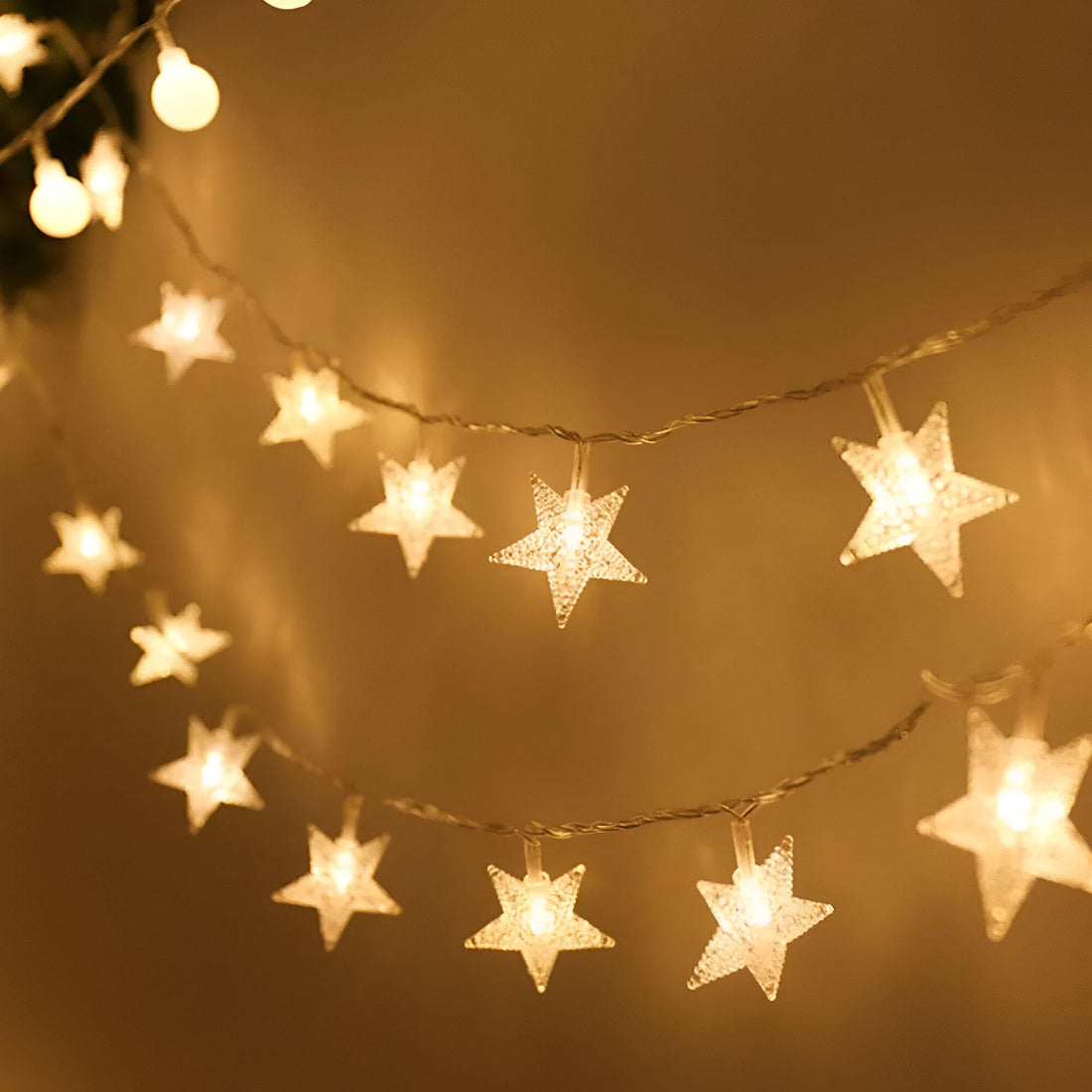 3 Meters LED Fairy Lights - Create a Magical Holiday Atmosphere with Cool Star Fairy Lights, Featuring 40 Bright LED Battery Operated Waterproof Fairy Lights for Various Indoor and Outdoor Use.