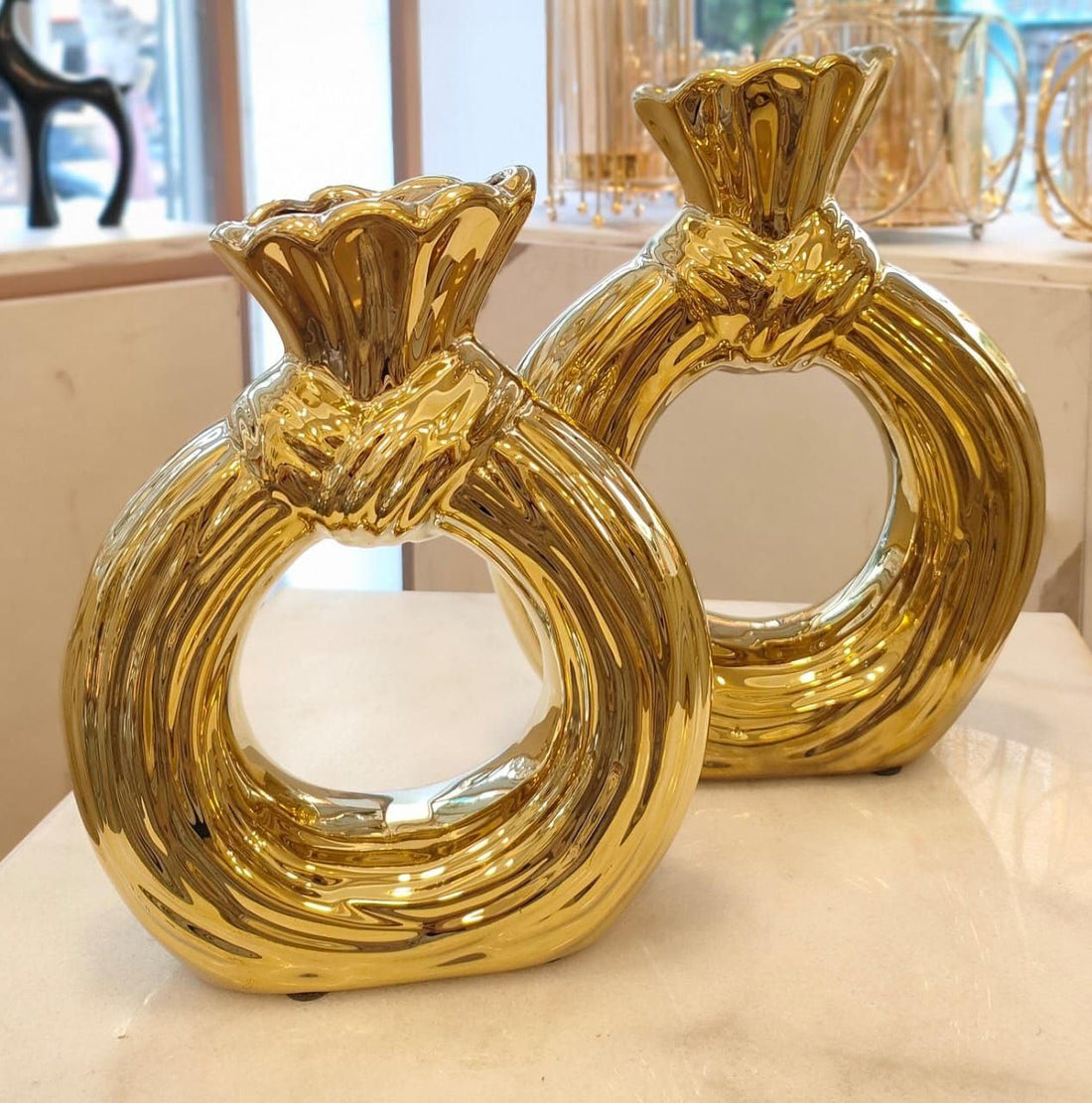 Porcelain Donuts Vase From FLAMINGO - Gold (1 Piece)