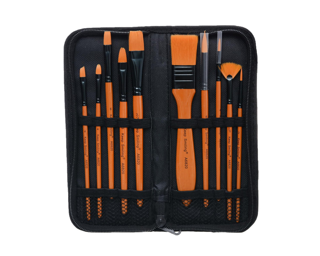 Keep Smiling Set Of 10 Brushes In A Bag, A 6820