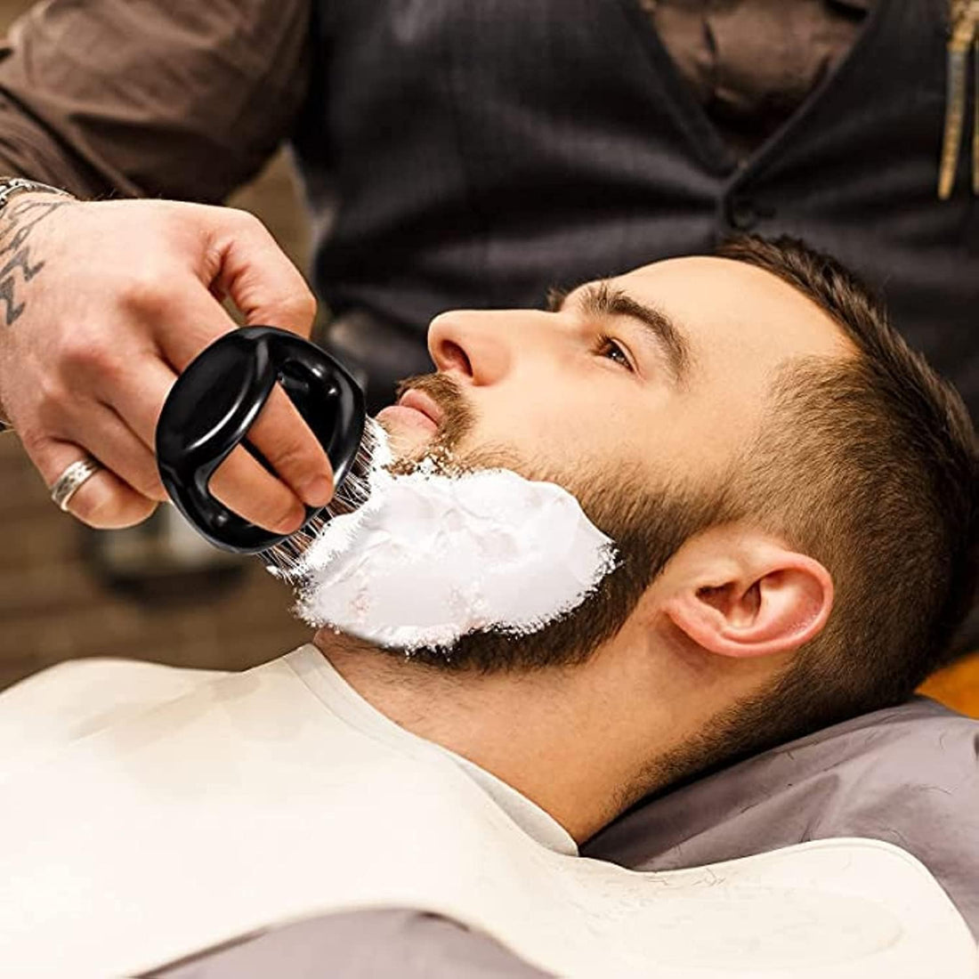 Neck Brush Beard Brushes Round Shape Barber Brush Neck Duster Soft Bristles Mustache Brush Barber Hair Brush Plastic Handle Beard Sweep Brushes for Men Beard Styling