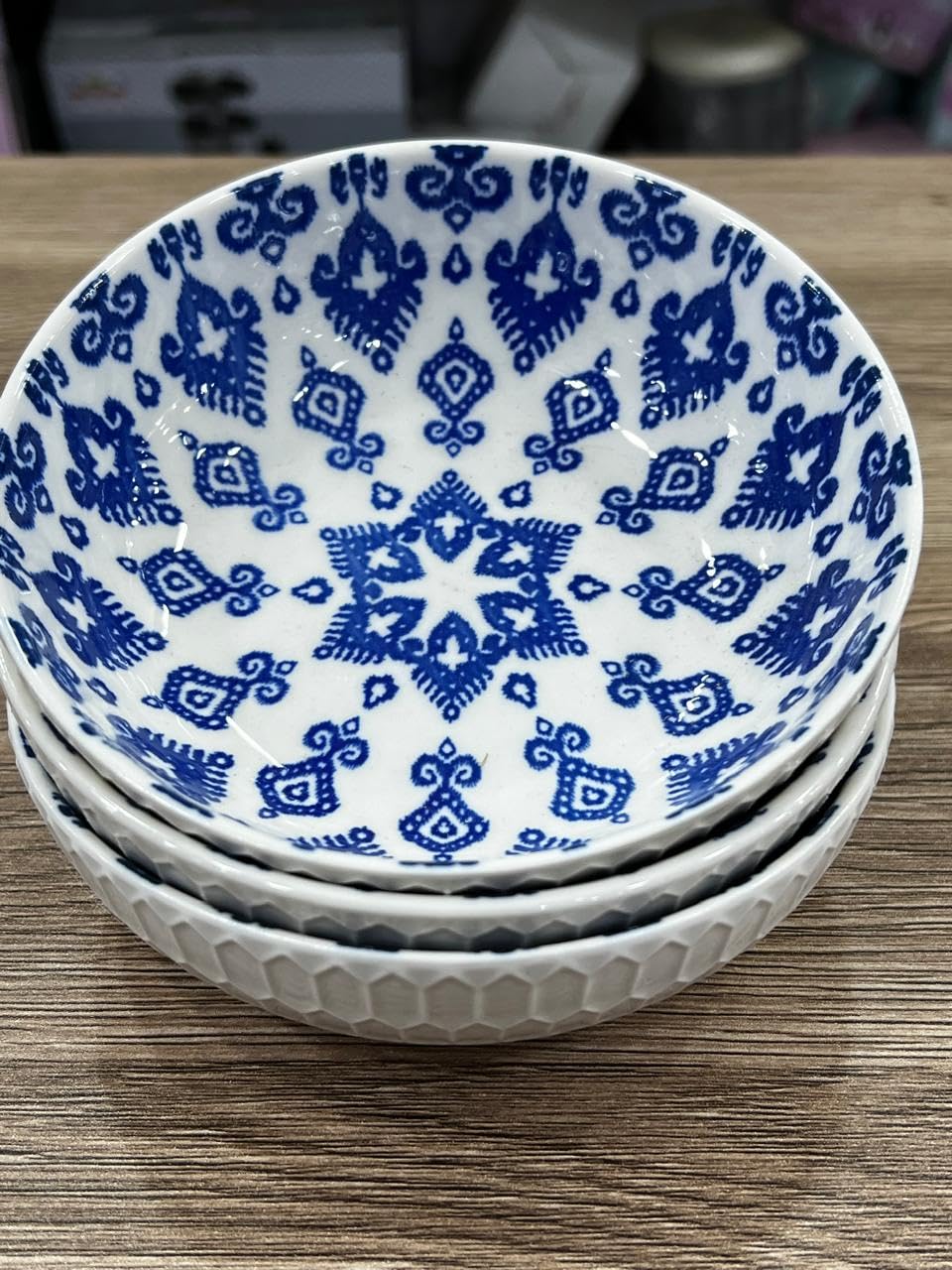 Ceramic Dinner Plates, 15 cm Round, Set of 3, Microwave and Dishwasher Safe.