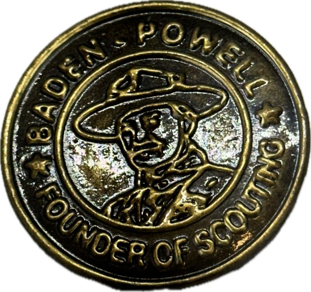 Lord Baden Powell Round Brass Wiggle