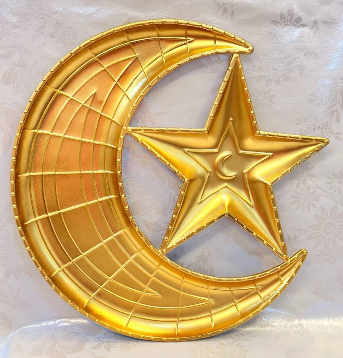 Golden Serving Tray Serving Plate for Nuts and Dates Islamic Ramadan Decor (Crescent and Star)