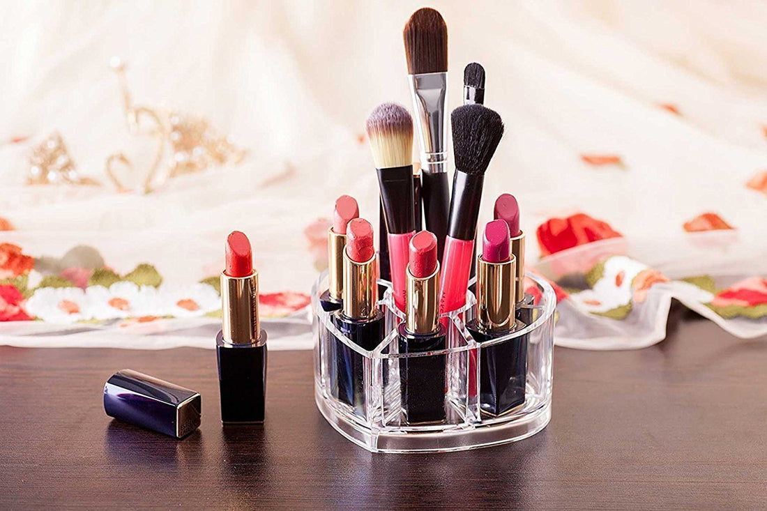Acrylic Heart Shaped Cosmetic Organizer Makeup Organizer, Lipstick Holder, Display Stand, Nail Polish, Eyebrow Pencil Storage Box