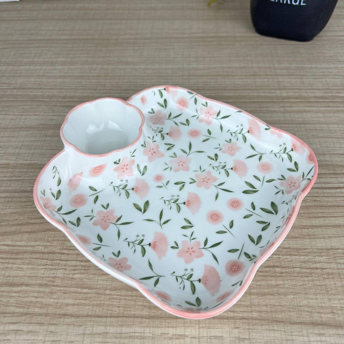 Porcelain Serving Plate & Casserole Set, Pink Floral Rose Pattern Elegant Serving Dish for Kitchen Dining Table, Heat Resistant Porcelain Serveware for Home Food Presentation, 2 Stylish Shapes