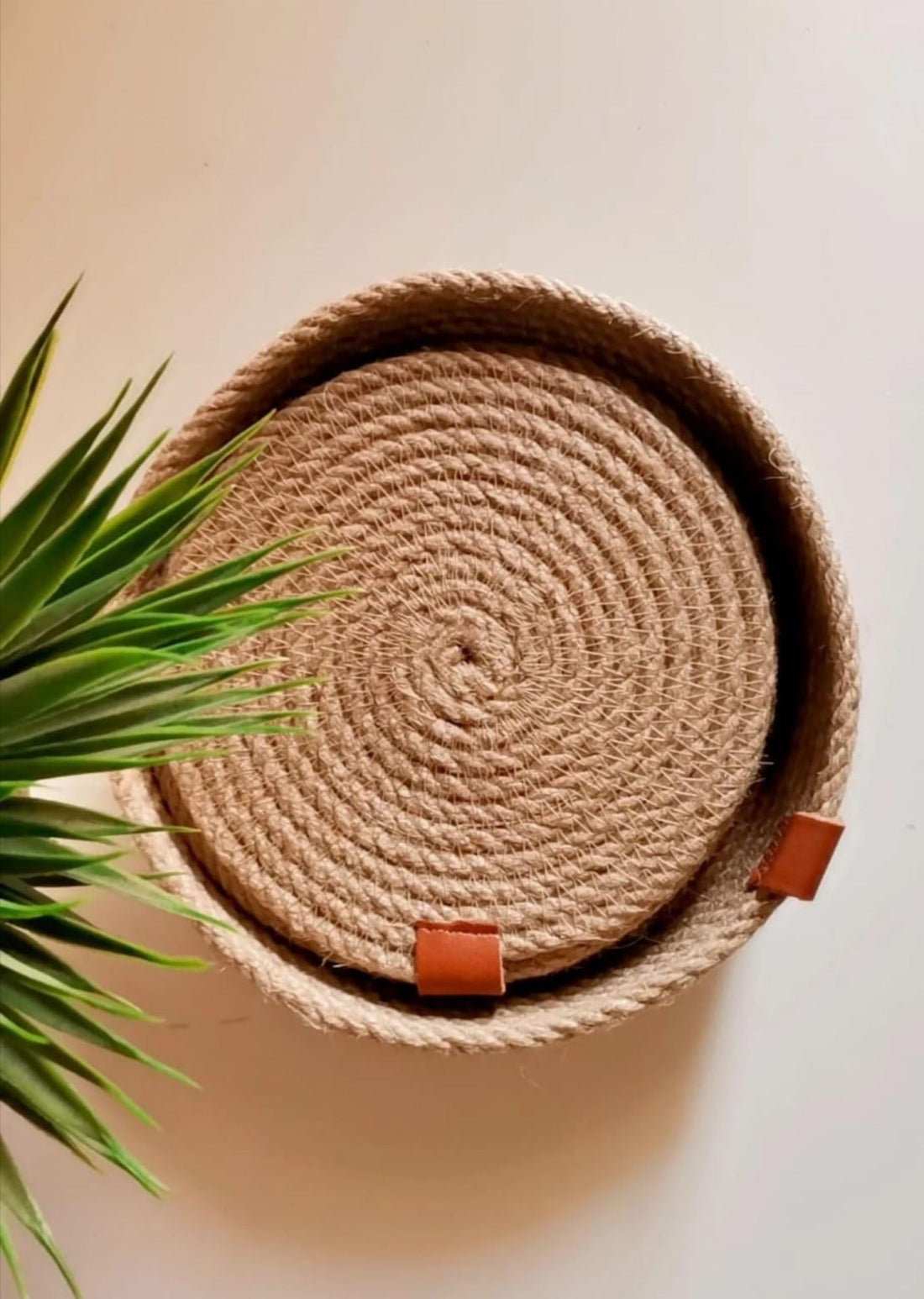 MacrameStore/boho decor - Set Of 6 Coasters & Holder 15CM C - مجموعة 6 قواعد مع المنظم 15سم