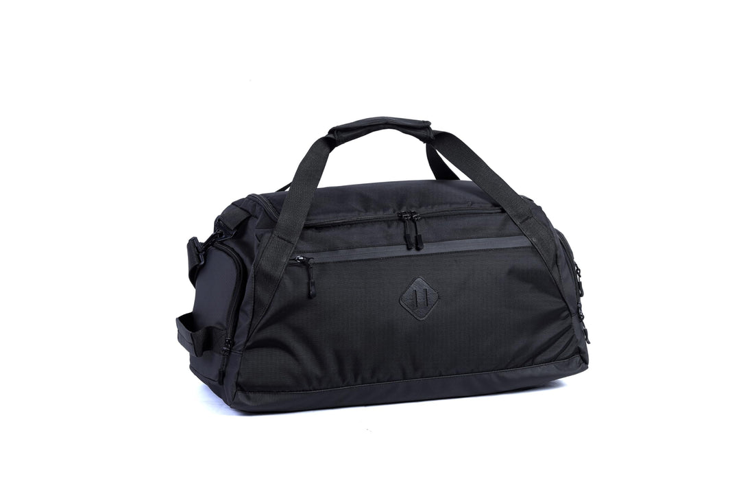 Ar Motion Duffel Bag by Arij Bags | Gym and Travel Bag, 40L Capacity, Shoe Compartment, Multiple Pockets, Water-Resistant Fabric, 52 × 29 × 29 cm (Black)