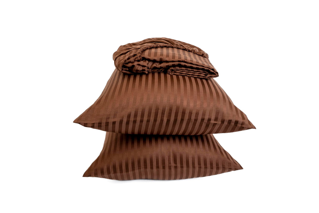 Striped Fitted Sheet Set - Fine Quality Hotels and Home Décor - 1 Fitted Sheet 120cm * 200cm + 2 Pillow Cases 50cm * 70cm - Matresses Up to 30cm - Brushed Cotton - Brown