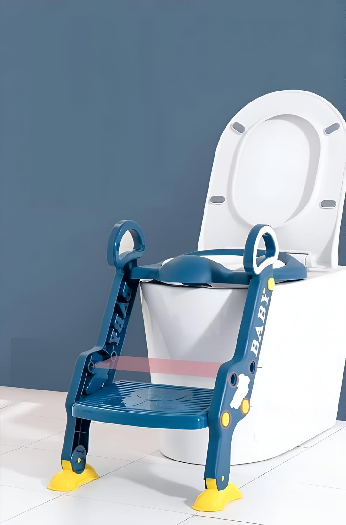 Potty Ladder for kids makes it easy to climb to and sit on the base of the bath, making it easy to teach children how to enter the bathroom comfortably and effectively.