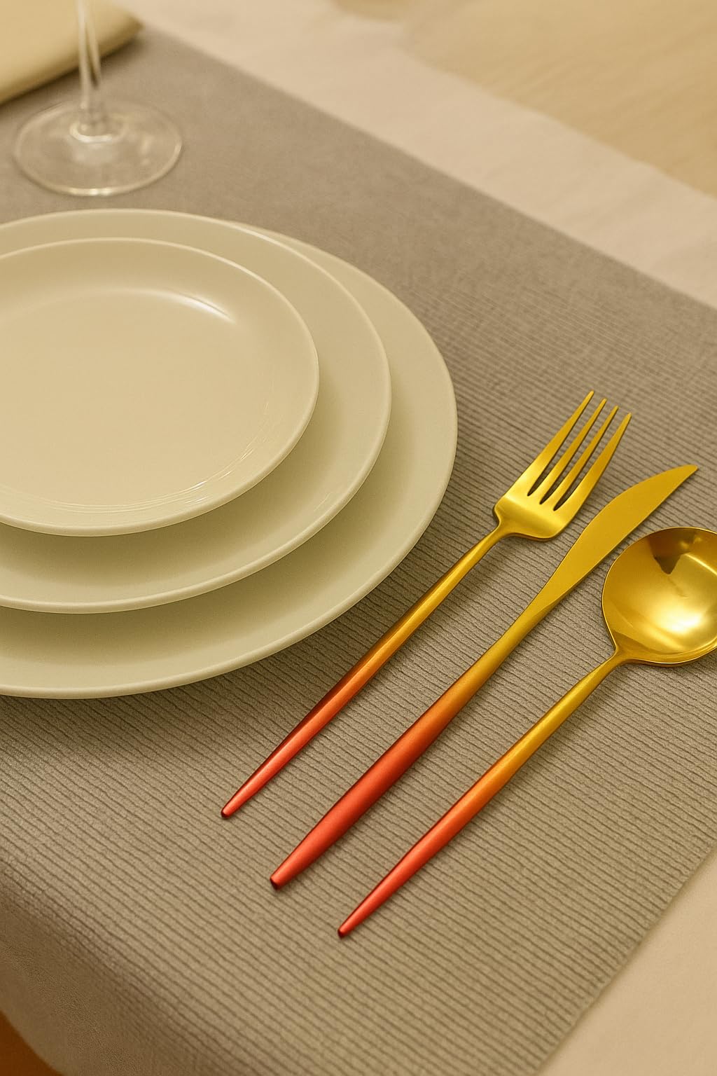 24-Piece Stainless Steel Flatware Set Service for 6 Include Knives Forks Spoons Cutlery Set for Kitchen Restaurant Dishwasher Safe (Gold/Red)