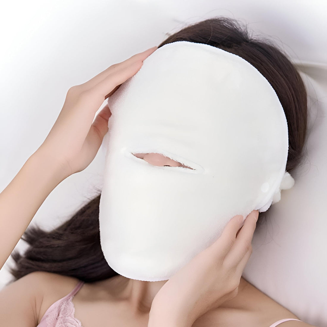 STEAM TOWEL MASK FOR FACE - Discover the power of a reusable steam towel mask that combines hot and cold compress therapy, deeply hydrating your skin while fighting signs of aging for a youthful glow.