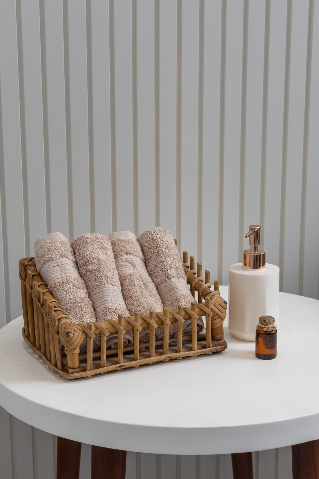 nit - Mahogany Rose 4 pieces Face Towels Set - Solid (650 GSM) 100% Egyptian Cotton