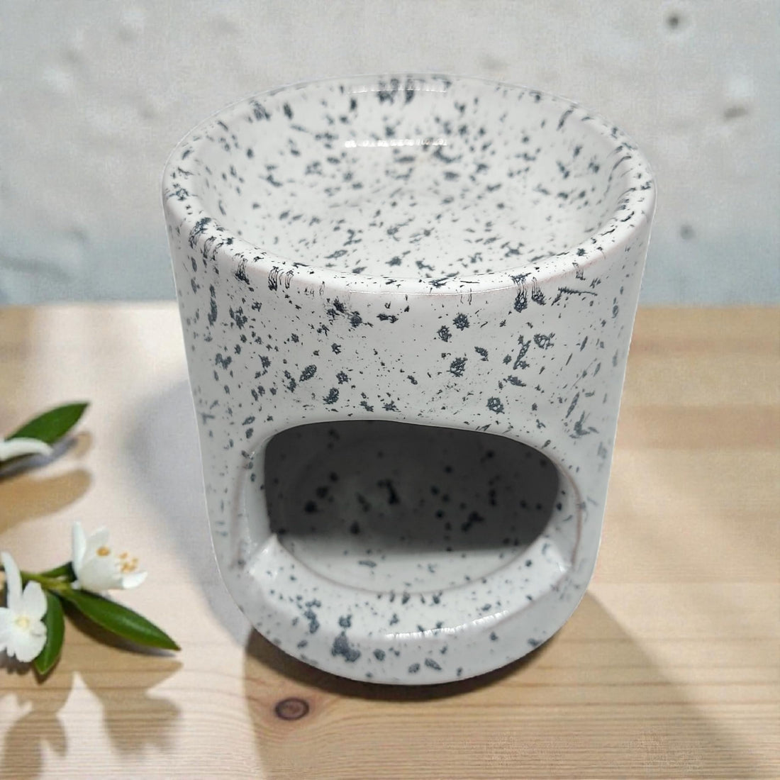 Pottery Diffuser for Essential Oils, Fondue Scented Candles, Ceramic Incense Burner (White)