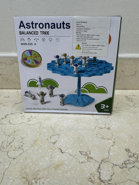 Balance Tree Astronaut Game, Ages 3 and Up, Includes Turntable and Dice, Interactive Team Game
