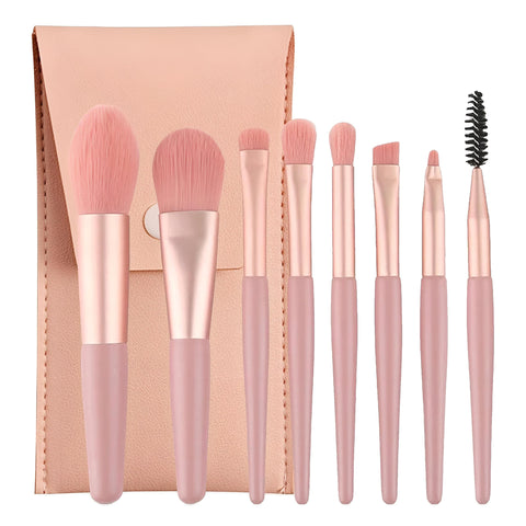 Travel Makeup Kit - Compact and versatile makeup brush set designed for on-the-go beauty enthusiasts, includes 7 essential brushes for flawless application of foundation, blush, and eyeshadow.