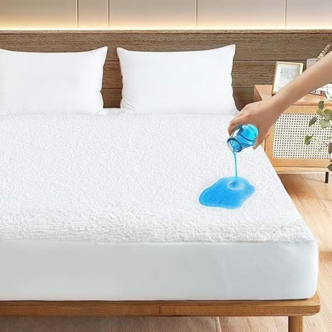 Relinda Waterproof Premium Mattress Protector, Breathable Hypoallergenic Ultra Soft Fitted Bed Cover (White, 160x200 cm)