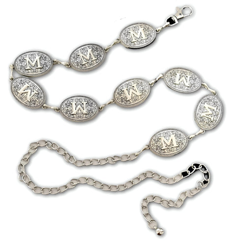 Belt Chain-A modern belt with a luxurious Concho design Made for modern women who seek excellence and elegance, it easily matches any dress