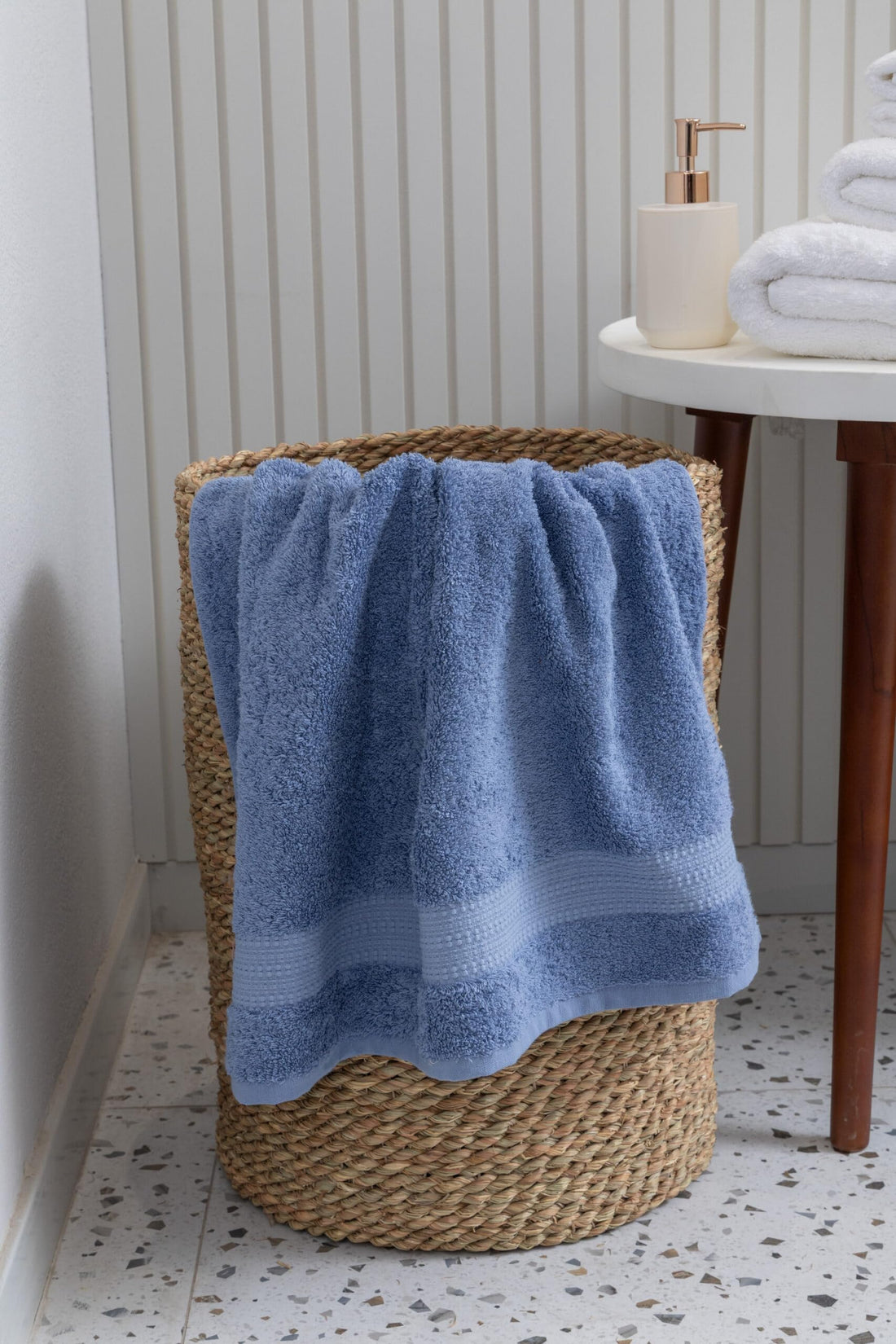 nit - Blue Bath Towel (650 GSM) – 100% Egyptian Cotton