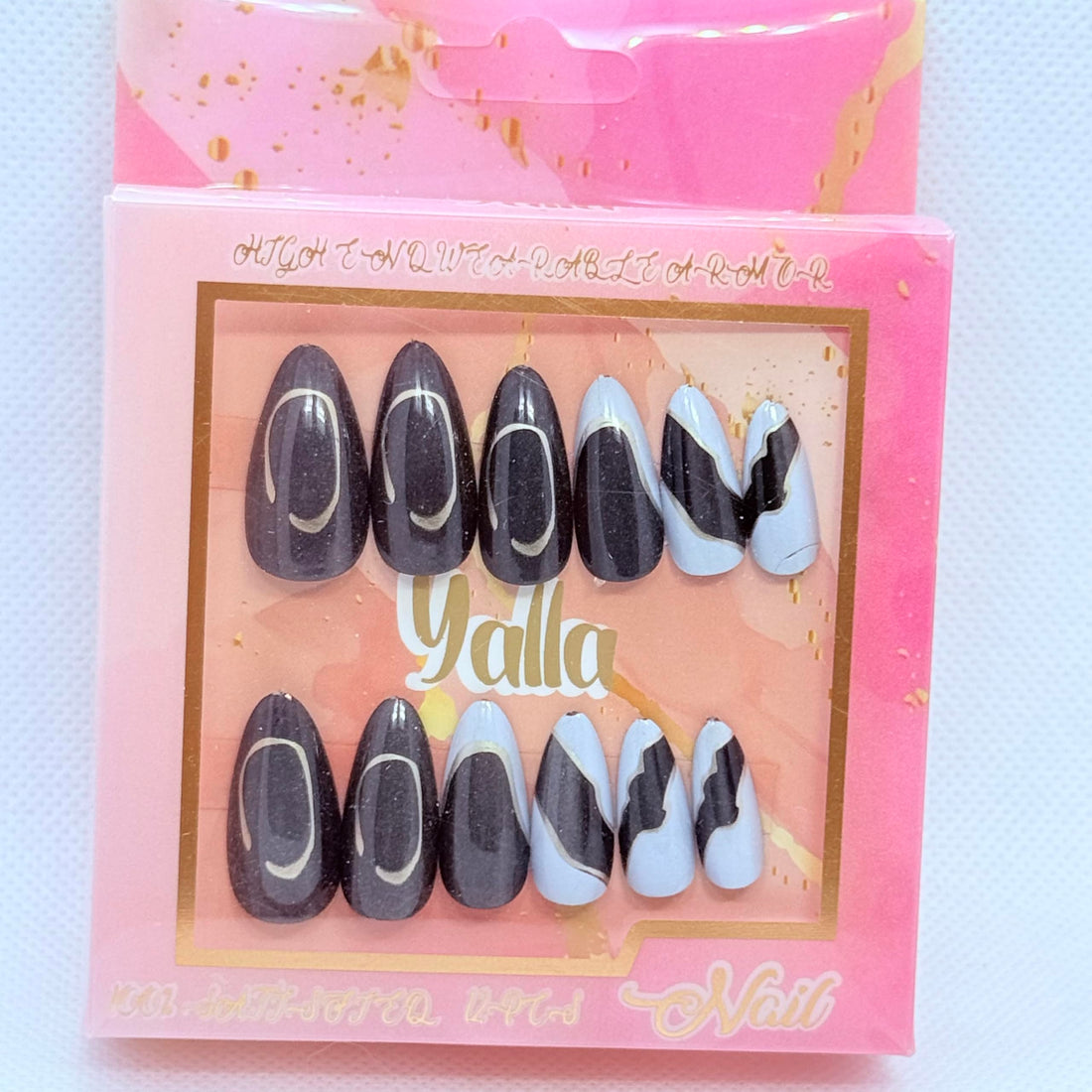 Cat Eye effect Press-On Nails Set – 12 Luxurious and Dazzling Shades with Salon Gel Finish - Almond Shape (Black)