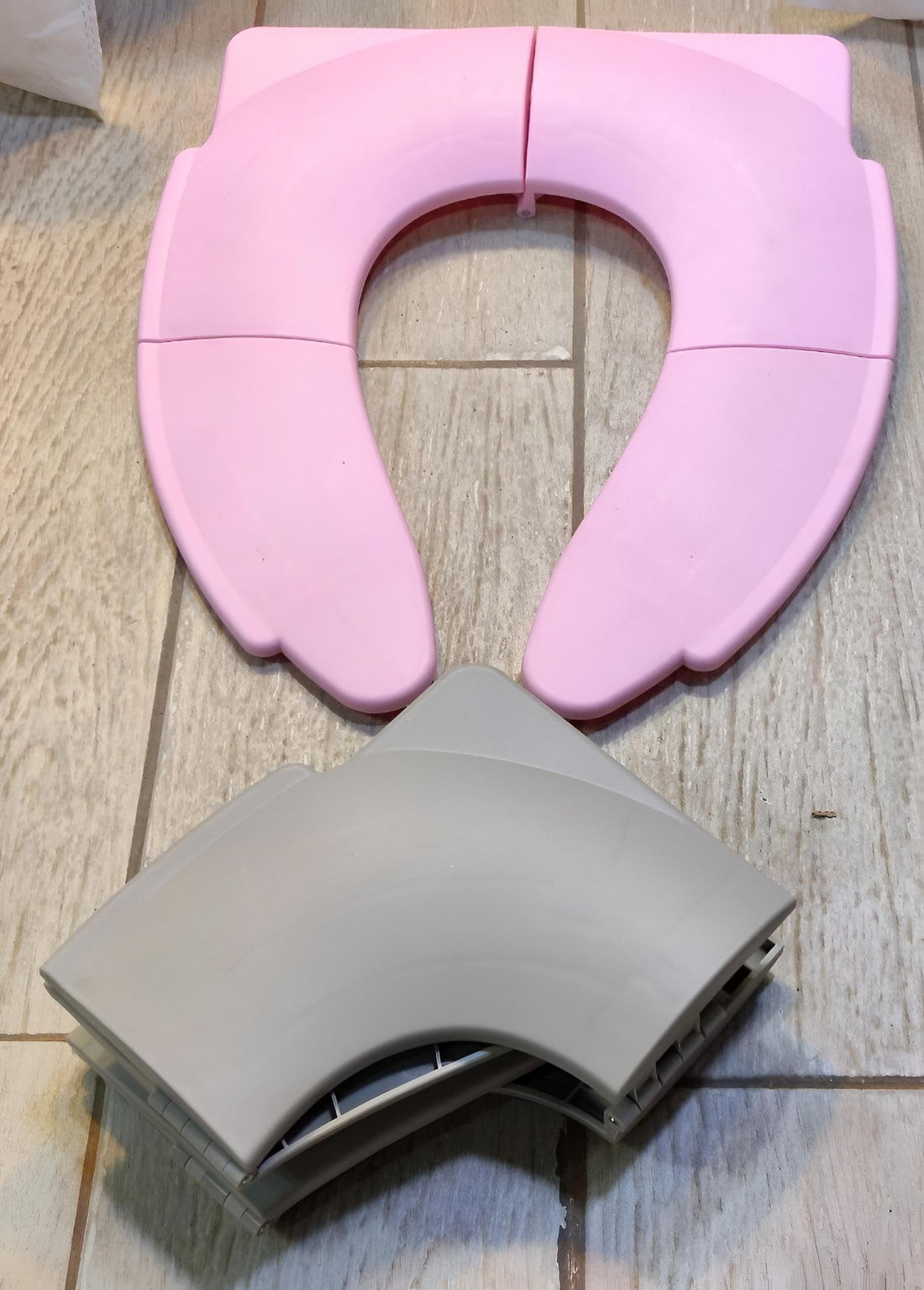 Folding Potty Seat - Lightweight, Hygienic Travel Potty for Boys and Girls, Dark Teal Design, Fits Round and Oval Toilets, Comes with Easy-Clean Carry Bag (1pc)