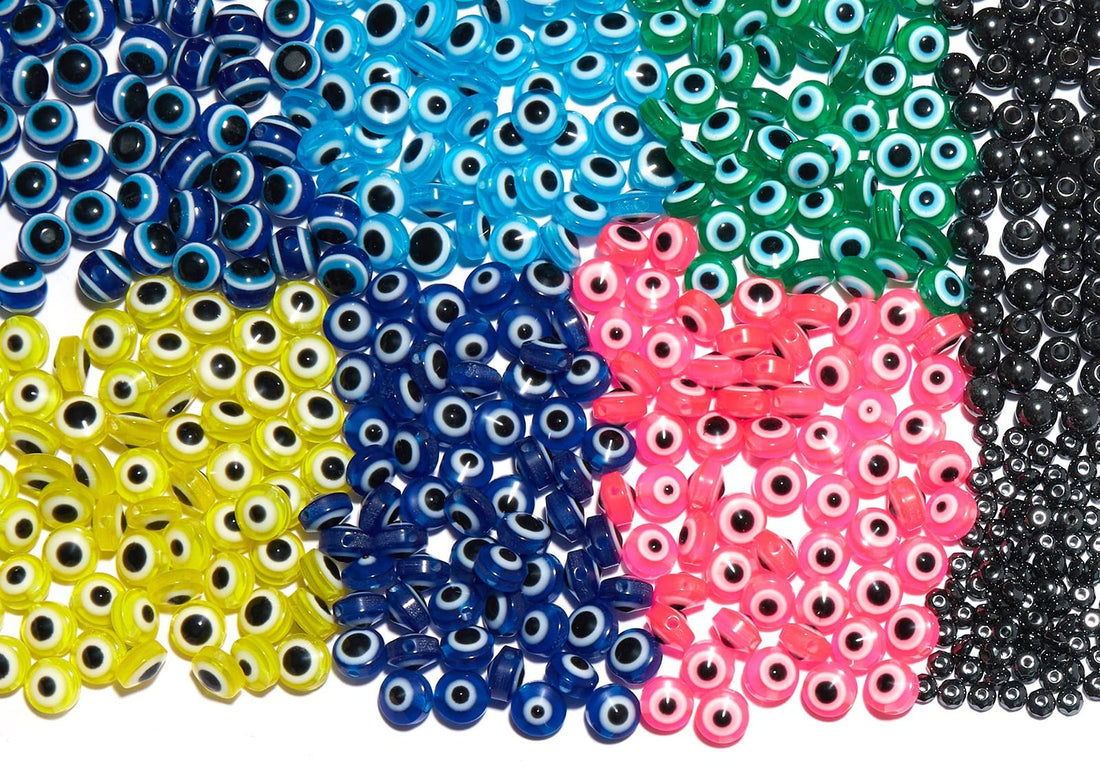 Hipetner Evil Eye Beads, 522pcs Assorment Evil Eye Spacer Beads Set, Round Evil Eye Resin Beads Kit with A Clear Case for Beading, DIY, Craft, Bracelet Earring Necklace Jewelry Making
