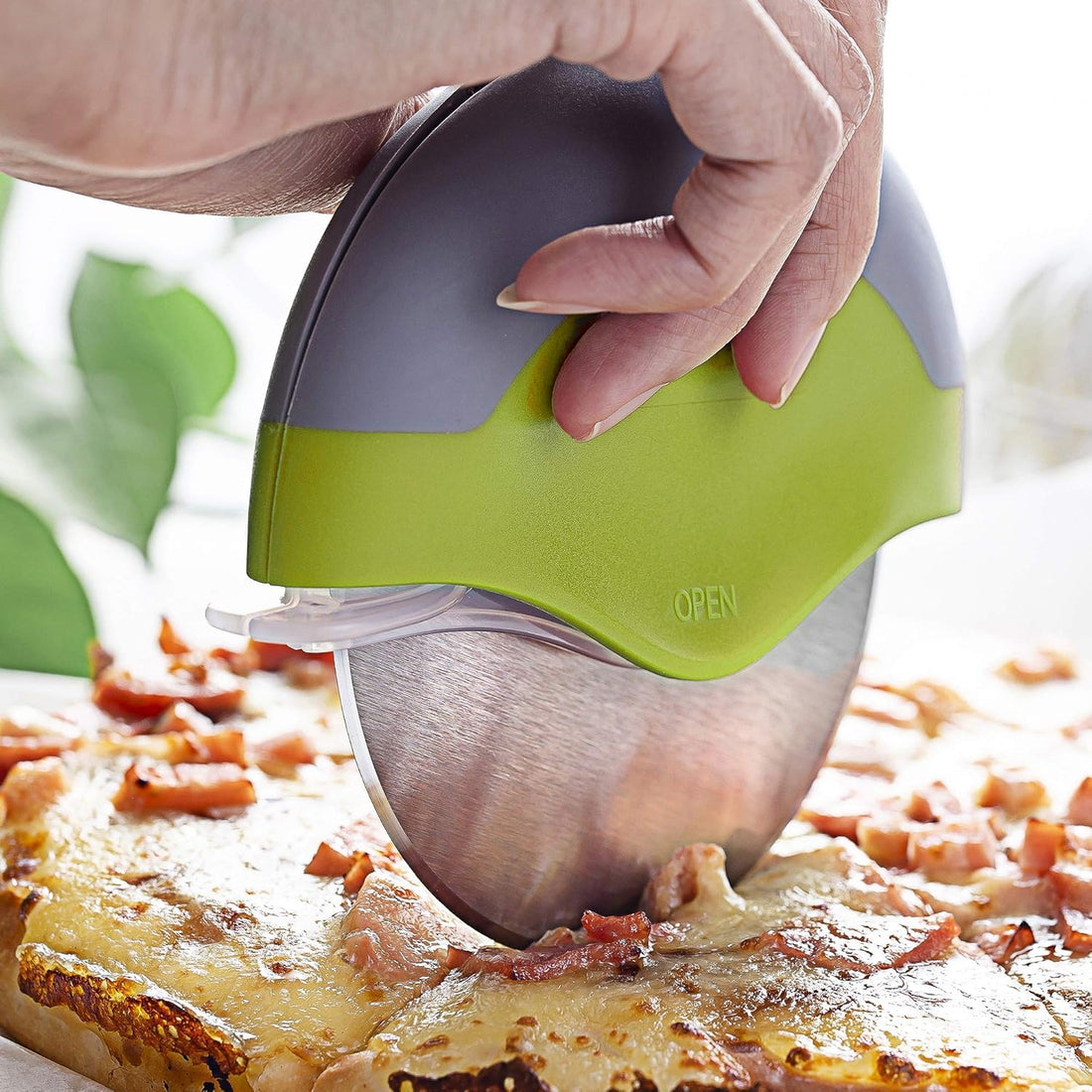 Pizza Cutter Wheel with Blade Protective Cover, Easy to Clean, Dismountable Pizza Cutter Wheel, for Pizza, Pastry, Quesadillas, Green and Clear, Dollar Import Houseware
